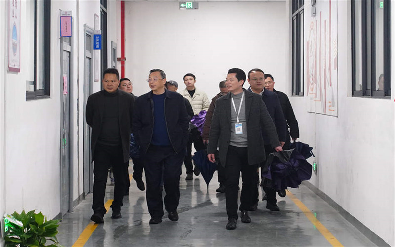 市人社局黨組書(shū)記、局長(zhǎng)一行蒞臨我校檢查指導(dǎo)工作